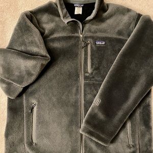 Men’s XL Patagonia R4 Jacket